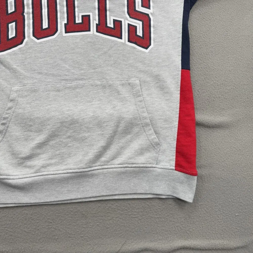 Chicago Bulls Hoodie Mens XL Gray Red NBA Basketball Pullover Colorblock USA - Picture 7 of 10
